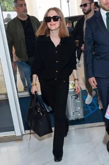 Bottega Veneta Pinacoteca Tote Bag worn by Julianne Moore at Hotel Martinez on May 17, 2025