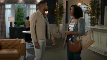 Mango Short Handle Shoulder Bag worn by  Naomi Hamilton Hawthorne(Arielle Prepetit) as seen in Beyond the Gates (S01E43)
