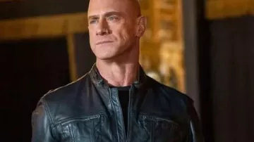 Law & Order Organized Crime Christopher Meloni Leather Jacket worn by Detective Elliot Stabler (Christopher Meloni) in Law & Order: Organized Crime (S03E03)