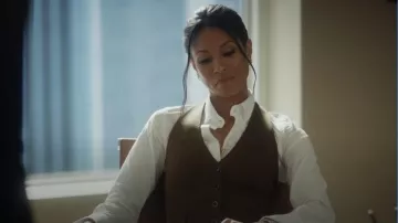 Tom Ford Silk Wool Twill Backless Waistcoat worn by Erica Rollins (Lex Scott Davis) as seen in Suits LA (S01E11)