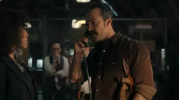 Levis Classic Standard Fit Western Shirt worn by Special Agent Mike Franks (Kyle Schmid) as seen in NCIS: Origins (S01E16)