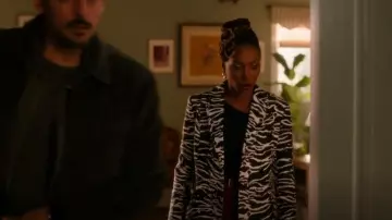 Baum Und Pferdgarten Diana Zebra Trench worn by Gabi Mosley (Shanola Hampton) as seen in Found (S02E22)