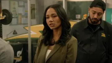 NA-KD Cropped Boxy Blazer worn by Layla Keating (Greta Onieogou) as seen in All American (S07E13)