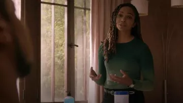 Michael Lauren Alick Long Sleeve Tee worn by Nyla Harper (Mekia Cox) as seen in The Rookie (S07E10)