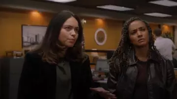 Theory Etiennette Blazer in Good Wool worn by Angela Lopez (Alyssa Diaz) as seen in The Rookie (S07E12)