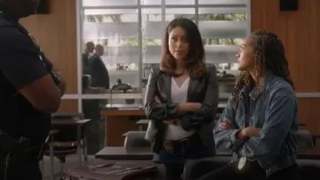 Madewell Whisper Cotton V-Neck Tee worn by Angela Lopez (Alyssa Diaz) as seen in The Rookie (S07E13)