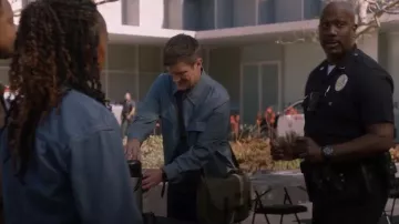 Veste chemise zippée en mélange de nylon Reiss Hylo portée par John Nolan (Nathan Fillion) comme on le voit dans The Rookie (S07E14)