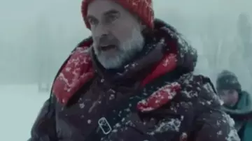 Nine Perfect Strangers Murray Bartlett Doudoune portée par Brian (Murray Bartlett) dans Nine Perfect Strangers (S02)