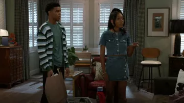 GB Woven Denim Coordinating Pearl Button Top worn by  Samantha Richardson(Najah Jackson) as seen in Beyond the Gates (S01E52)