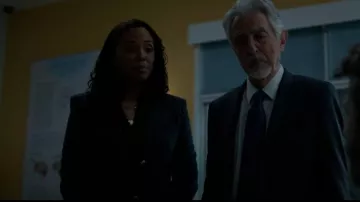 Club Monaco Helek Shirt worn by Dr. Tara Lewis (Aisha Tyler) as seen in Criminal Minds (S18E03)