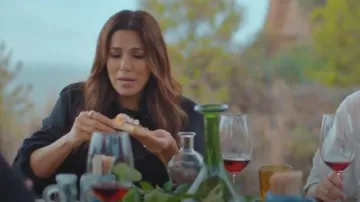 Veste Rails North portée par Eva Longoria dans Eva Longoria : À la recherche de l'Espagne (S01E01)