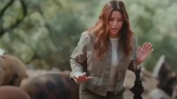 Veste Rails Madison portée par Eva Longoria vue dans Eva Longoria : À la recherche de l’Espagne (S01E02)