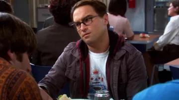 Funny Toy Robot Illustration white T-Shirt worn by Leonard Hofstadter (Johnny Galecki) in The Big Bang Theory (S02E03)