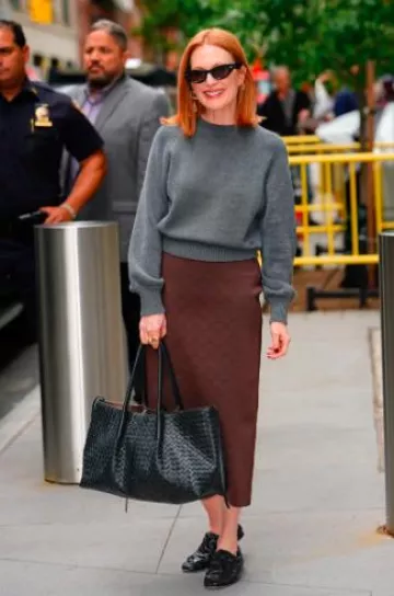 Bottega Veneta Frills Large Earrings worn by Julianne Moore at The View on May 28, 2025
