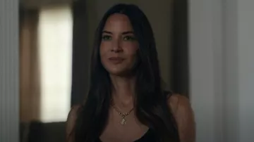 Foundrae 18K Yellow Gold Diamond Floral Medallion Pendant worn by Sam (Olivia Munn) as seen in Your Friends & Neighbors (S01E09)