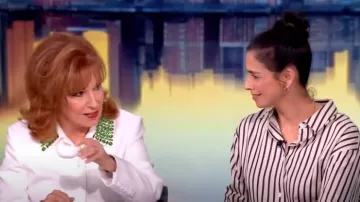 Veronica Beard Imogen Veste courte embellie portée par Joy Behar comme on le voit dans The View le 29 mai 2025
