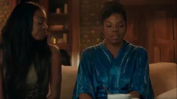 Kinga Csilla Aqua Kimono worn by Nina Williams (Tyla Abercrumbie) as seen in The Chi (S06E09)