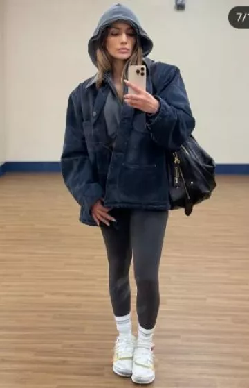 Dior D Journey Bag worn by Jennifer Lopez on her Instagram post on May 31, 2025