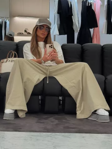 Nike x Comme des Garcons Cortez Leather Platform Sneakers worn by  Jennifer Lopez  on herInstagram post on May 31, 2025