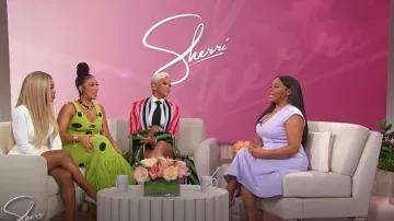 Vestido largo de Hanifa Harper usado por Khadeen Ellis visto en Sherri el 29 de mayo de 2025