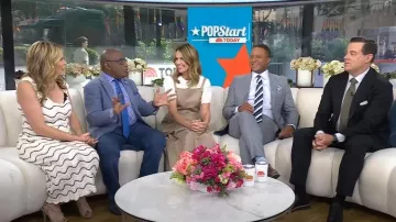 Sandales à bride arrière en cuir Prada portées par Jenna Bush Hager, comme on le voit dans Today le 3 juin 2025