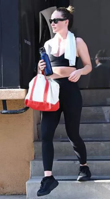 Ray-Ban Wayfarer Reverse Green Lenses Sunglasses worn by Olivia Wilde in  Los Angeles on June 2, 2025