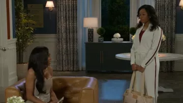 Athleta Finish Line Mid Rise Track Pant worn by Naomi Hamilton Hawthorne (Arielle Prepetit) as seen in Beyond the Gates (S01E61)