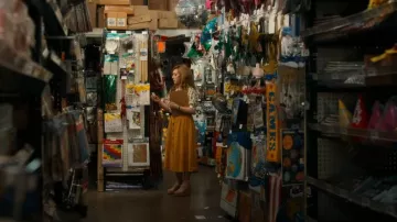 H&M Button Down Midi Skirt worn by Elena (Mariana Treviño) as seen in Stick (S01E01)