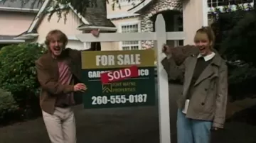 Everlane The Swing Trench worn by Amber-Linn (Judy Greer) as seen in Stick (S01E01)