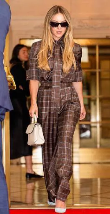 Oscar de la Renta Short Sleeve Principe Di Galles Silk Blouse worn by Sydney Sweeney in  New York City on  June 4, 2025