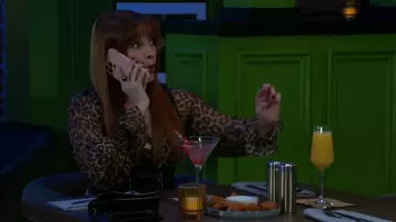 Haut Alice + Olivia Norah en Catwalk porté par Pamela Curtis (Cady McClain) comme on le voit dans Beyond the Gates (S01E63)