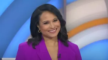 The Fold Caselle Sculpt Stretch Crepe Jacket worn by Kristen Welker as seen in Today on June 4, 2025