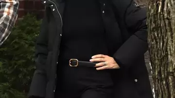 Dexter Resurrection Uma Thurman Puffer Coat of Charley (Uma Thurman) in Dexter: Resurrection (S01)