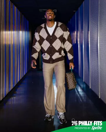 New Balance 530 Rich Earth Brown worn by Tyrese Maxey on the Instagram account @sixers