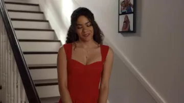 Vestido de Taiga de la Reforma usado por Virginia 'Ginny' Miller (Antonia Gentry) como se ve en Ginny & Georgia (S03E03)