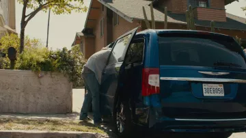 The Vans shoes Old Skool Brian O'conner (Paul Walker) in Fast and Furious 7