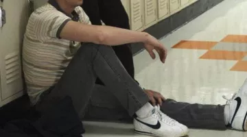 Zapatillas Nike Cortez Basic Leather en Stranger Things