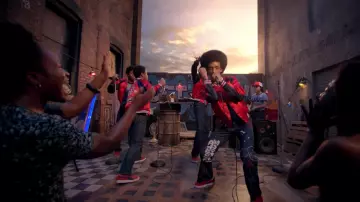 Sneakers Puma Suede red blue stripe of Marcus Kipling / Dizzee (Jaden Smith) in The Get Down S01E06