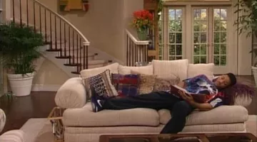 The pair of Nike Air Force 180 Low sneakers worn by Will (Will Smith) in the series The Fresh Prince of Bel-Air
