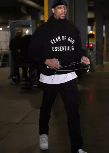 Nike Air Force 1 Low 'White' worn by DeMar DeRozan on the Instagram account @nbafashionfits