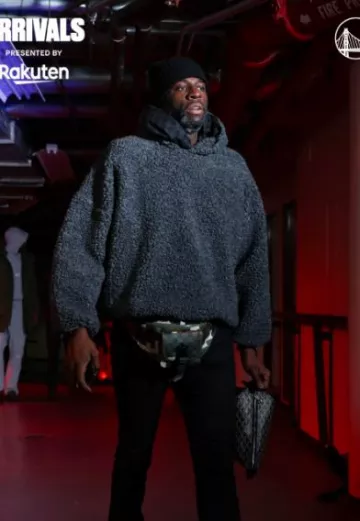 Louis Vuitton Green Damier Camo Motion Belt Bag worn by Draymond Green on the Instagram account @warriors