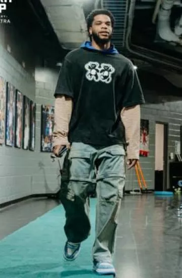 We11done Black Teddy Twins Layered Hoodie porté par Miles Bridges sur le compte Instagram @hornets
