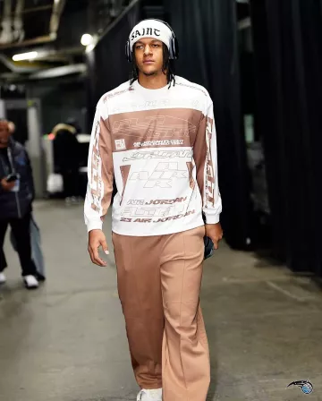 Camiseta Jordan White & Brown Allover Print MVP usada por Paolo Banchero en la cuenta de Instagram @orlandomagic
