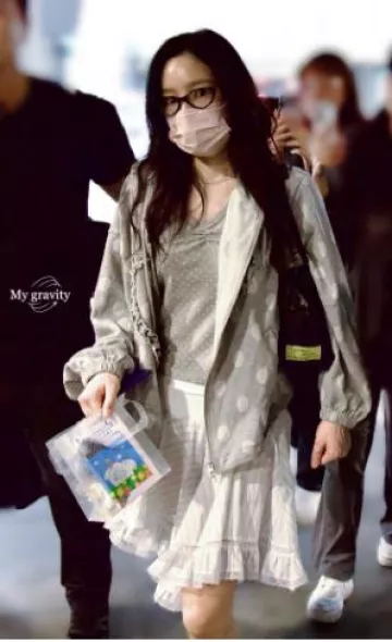 Gentle Monster Takion 01 Glasses worn by Taeyeon Incheon in Airport post on June 8, 2025