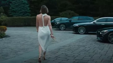 Aquazzura Ari 120 Sandales à plateforme en cuir marron portées par Chloe Taylor (Jessica Biel) comme on le voit dans The Better Sister (S01E01)