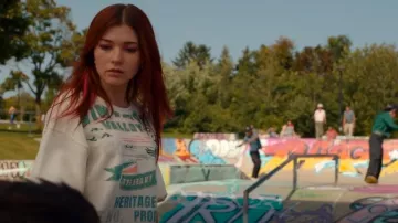 Pilcro La sudadera Niki Bubble usada por Abigail 'Abby' Littman (Katie Douglas) como se ve en Ginny & Georgia (T03E07)