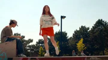 Zapatilla Reebok Club C Extra Platform para mujer usada por Abigail 'Abby' Littman (Katie Douglas) como se ve en Ginny & Georgia (S03E07)