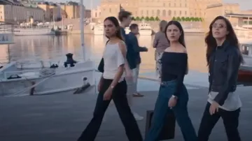 Trina Turk Rina Top worn by Amina Khalil (Sarah Gustafsson) as seen in Barracuda Queens (S02E03)