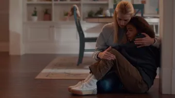 Free People Pantalones Supersónicos Slim para Mujer Breen usados por Virginia 'Ginny' Miller (Antonia Gentry) como se ve en Ginny & Georgia (S03E07)