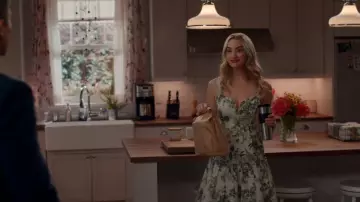 By Anthropologie Sleeveless Sweetheart A-Line Midi Dress worn by Georgia Miller (Brianne Howey) as seen in Ginny & Georgia (S03E08)